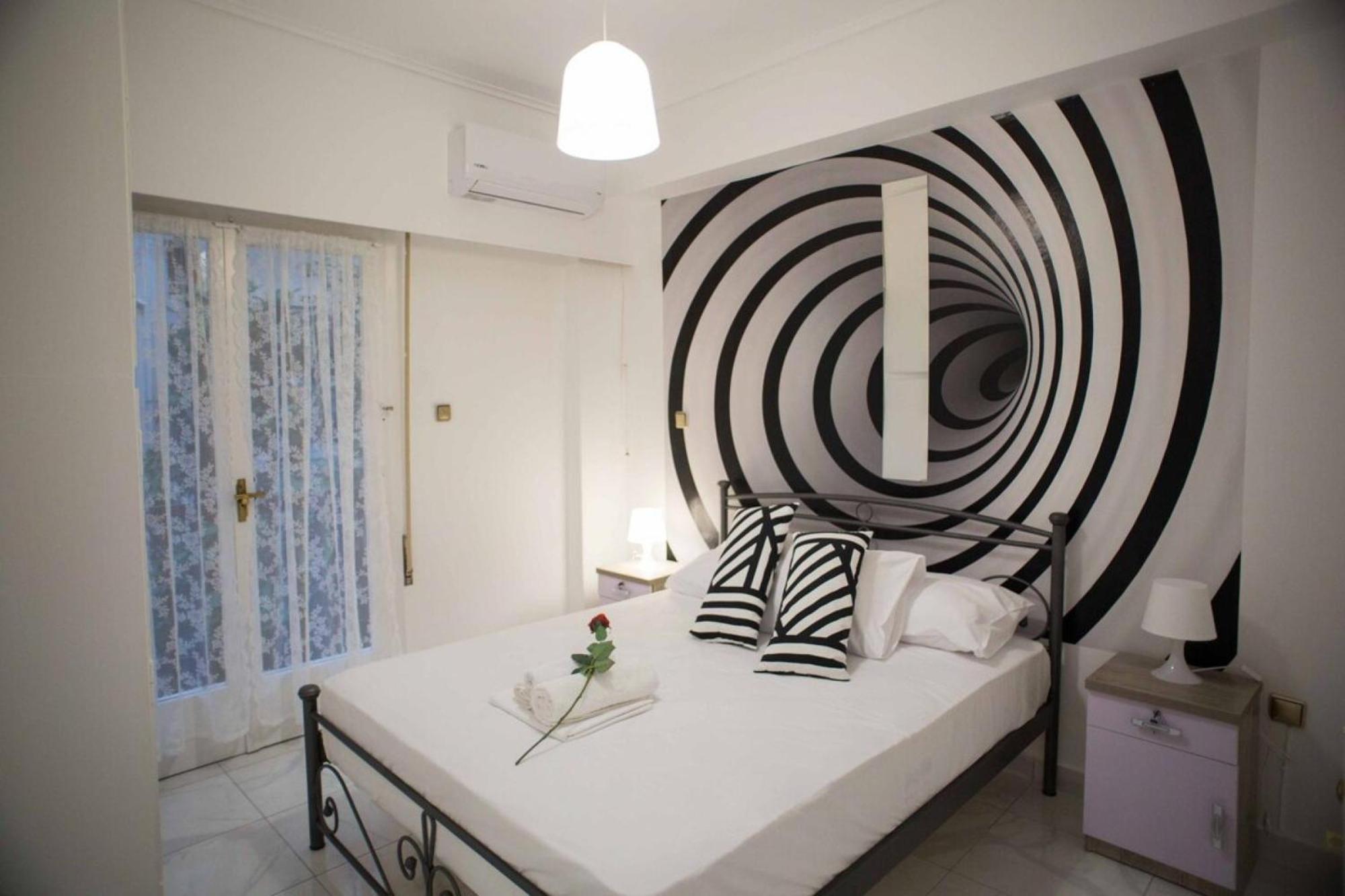 Cozy Apartment With Sea View Next To Marina Zeas Piraeus Exterior photo